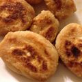 かよ14's cooksnap of when they made ★クリームチーズ入り★もちもちおから餅★.