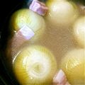 ぱんさぉ's cooksnap of when they made 新たまねぎ丸ごとスープ.