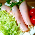 8as16's cooksnap of when they made ☆超簡単！薄切りハムのかいわれマヨ巻き.
