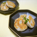 デカちゃん's cooksnap of when they made 桜海老入りもちもちれんこん焼き.