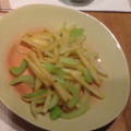 kanarisa's cooksnap of when they made セロリの葉とじゃがいものコンソメ炒め.