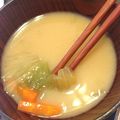 とろけい's cooksnap of when they made レタスと人参の味噌汁.