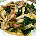 うっち～H's cooksnap of when they made きのベーほうれん草のバター醤油パスタ♡.