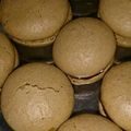 ひなっちょぼー's cooksnap of when they made 簡単チョコマカロン.
