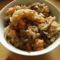 Lapis65's cooksnap of when they made 鮭とごぼうとまいたけの炊き込みごはん.