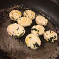 お気楽な嫁。's cooksnap of when they made 離乳食 完了期 ふわふわ豆腐ハンバーグ.