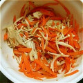 にゃんちうさん's cooksnap of when they made 人参とえのきの胡麻和え.