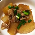 Rmama＊'s cooksnap of when they made 簡単！豚肉大根煮物(･∀･).