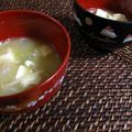 marimariキッチン's cooksnap of when they made エノキと豆腐の鶏がら味噌スープ.