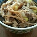 MOELAND's cooksnap of when they made 簡単！牛きのこ蕎麦.
