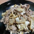 chotako's cooksnap of when they made 舞茸、しめじの挽き肉ニンニク味噌炒め.