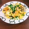 Mamiyo32's cooksnap of when they made 白だしで☆厚揚げとキノコのたまご炒め.