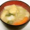 りんご華☆1219's cooksnap of when they made 朝、ごぼうサトイモ人参具だくさんお味噌汁.