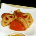梨飴☆'s cooksnap of when they made 蓮根とトマトのガーリック炒め.