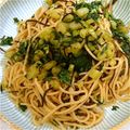 ぱりぱりっこ's cooksnap of when they made セロリの葉と塩昆布のパスタ.