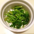とまとま１０'s cooksnap of when they made 人参の葉っぱの胡麻和え.