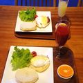 megbuta's cooksnap of when they made ちょっと手抜きのエッグベネディクト♪.
