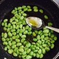 ☆★あーこ★☆'s cooksnap of when they made 枝豆のアヒージョ.