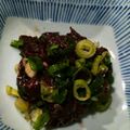 ちゃいﾁｬﾝ's cooksnap of when they made 鯨の刺身のコチュジャン焼き肉のタレ和え.