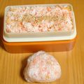 つちかな's cooksnap of when they made 鮭フレークと天かすのご飯.