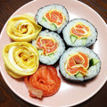 ☆aipy☆'s cooksnap of when they made 簡単かわいい♪バラの飾り巻き寿司.