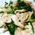 とっとっとまとちゃん's cooksnap of when they made 春菊と豚しゃぶのごまポン和え.