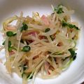 鈴ちゃんママゆっこ's cooksnap of when they made 余った焼豚で作✿もやしのナムルちゃん.