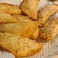 u_rara's cooksnap of when they made 余った餃子皮で簡単アップルパイ.
