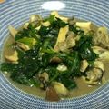 mellamoryo's cooksnap of when they made 牡蠣とほうれん草ときのこのオイスター炒め.