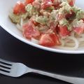 ＊MafuwA＊'s cooksnap of when they made ５分で完成♪アボカド＆トマトの冷うどん.