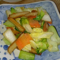 しょこたん19's cooksnap of when they made 青梗菜とさつま揚げの塩麹炒め.