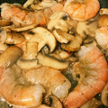 Takahashi9's cooksnap of when they made 海老とマッシュルームのアヒージョ.