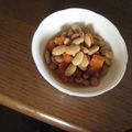 クックQEF71M☆'s cooksnap of when they made 大豆と人参で煮豆♬.
