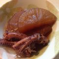 IoNao's cooksnap of when they made 天然だしパックで作るイカと大根の簡単甘煮.