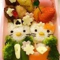 菊二朗's cooksnap of when they made ひな祭り＊キティちゃんのお雛様＊キャラ弁.
