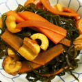 つみれ217's cooksnap of when they made 昆布と油揚げ、人参の煮物.