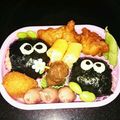 ククル君's cooksnap of when they made 簡単キャラ弁★まっくろくろすけ.