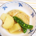 monchan♪♪'s cooksnap of when they made 新じゃがと油揚げの煮物.