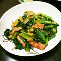 空ちゃんかんちゃん's cooksnap of when they made たっぷりニンニク♡小松菜とベーコン炒め☆.