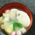 〜お鶴〜's cooksnap of when they made 昆布茶ではまぐりのお吸い物.