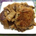 ユパ☆ビチ's cooksnap of when they made 絶品♡大葉とキノコの和風ハンバーグ.