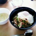 くまちゃん♪♪♪'s cooksnap of when they made がっつりランチに☆豚のしょうが焼き丼.
