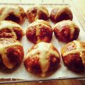 MochaFudge's cooksnap of when they made カリカリふわふわ　ホットクロスバン.