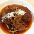 mayupon85's cooksnap of when they made 熟成が決め手☆コクが違う煮込みハンバーグ.