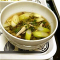 hozunyam's cooksnap of when they made 豆苗と長ネギと椎茸の中華スープ.