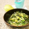 るるおか's cooksnap of when they made 香りを味わう♪♪春菊とわかめの煮びたし.