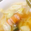 にぬふぁ's cooksnap of when they made ストウブでキャベツとウィンナーのスープ.