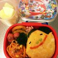 よっちゃん34's cooksnap of when they made 妖怪ウォッチ ほのぼーのキャラ弁.