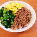 あやにょにょん's cooksnap of when they made 子ども大好き♪鶏そぼろ丼♡.