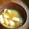 野菜のはたけ's cooksnap of when they made お餅と油揚げの味噌汁☆餅きん風.